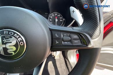 Alfa Romeo Giulia Veloce Automatic Petrol Saloon - Stock Number (1671004) - 4th supplementary image