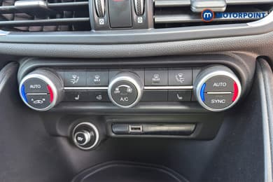 Alfa Romeo Giulia Veloce Automatic Petrol Saloon - Stock Number (1671004) - 8th supplementary image