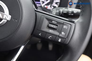 Nissan Qashqai Acenta Premium Manual Petrol SUV - Stock Number (1672549) - 7th supplementary image