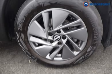 Nissan Qashqai Acenta Premium Manual Petrol SUV - Stock Number (1672549) - 14th supplementary image