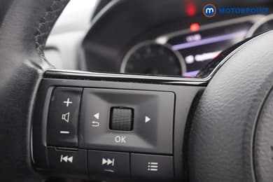 Nissan Qashqai Acenta Premium Manual Petrol SUV - Stock Number (1661357) - 16th supplementary image
