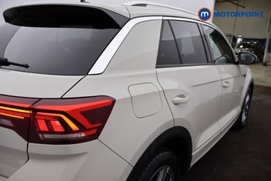Volkswagen T-Roc R-Line Automatic Petrol SUV - Stock Number (1667595) - 31st supplementary image