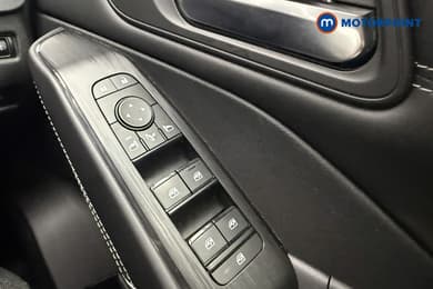 Nissan Qashqai N-Connecta Manual Petrol SUV - Stock Number (1668054) - 17th supplementary image