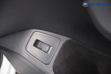 Volkswagen Tiguan Allspace Life Automatic Petrol SUV - Stock Number (1668310) - 12th supplementary image