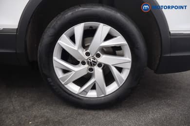 Volkswagen Tiguan Allspace Life Automatic Petrol SUV - Stock Number (1668310) - 30th supplementary image
