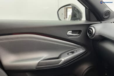 Nissan Juke N-Connecta Manual Petrol SUV - Stock Number (1669396) - 19th supplementary image