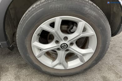 Nissan Juke N-Connecta Manual Petrol SUV - Stock Number (1669396) - 36th supplementary image