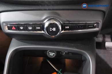 Volvo Xc40 Plus Automatic Petrol SUV - Stock Number (1670148) - 3rd supplementary image