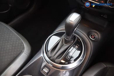 Nissan Juke N-Connecta Automatic Petrol SUV - Stock Number (1670816) - 5th supplementary image