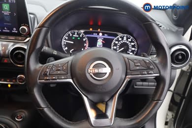 Nissan Juke N-Connecta Automatic Petrol SUV - Stock Number (1670816) - 6th supplementary image
