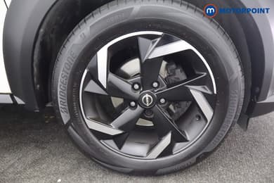 Nissan Juke N-Connecta Automatic Petrol SUV - Stock Number (1670816) - 15th supplementary image