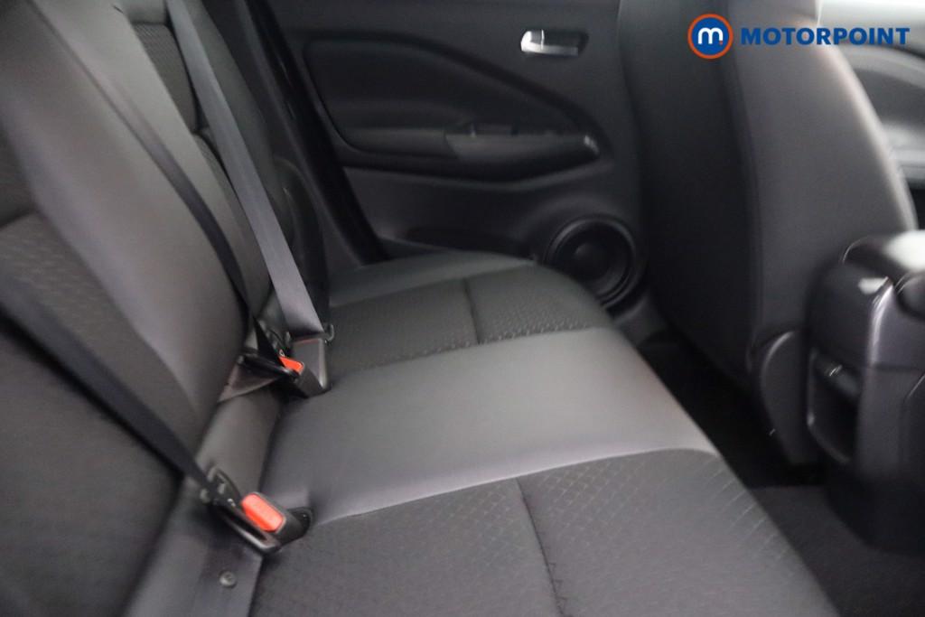 Nissan Juke N-Connecta Automatic Petrol SUV - Stock Number (1671484) - 8th supplementary image