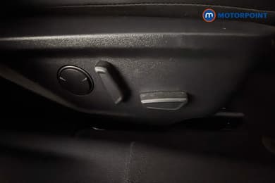 Ford Focus St-Line X Manual Petrol Hatchback - Stock Number (1671510) - 25th supplementary image