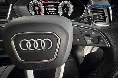 Audi Q5 S Line Automatic Petrol Plug-In Hybrid SUV - Stock Number (1671729) - 4th supplementary image