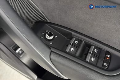 Audi Q5 S Line Automatic Petrol Plug-In Hybrid SUV - Stock Number (1671729) - 42nd supplementary image