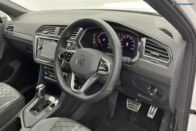 Volkswagen Tiguan R-Line Edition Automatic Petrol SUV - Stock Number (1672501) - 8th supplementary image