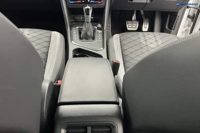 Volkswagen Tiguan R-Line Edition Automatic Petrol SUV - Stock Number (1672501) - 11th supplementary image