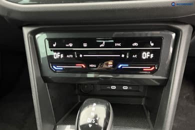 Volkswagen Tiguan R-Line Edition Automatic Petrol SUV - Stock Number (1672501) - 17th supplementary image