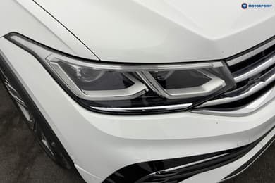 Volkswagen Tiguan R-Line Edition Automatic Petrol SUV - Stock Number (1672501) - 30th supplementary image