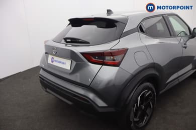 Nissan Juke N-Connecta Manual Petrol SUV - Stock Number (1672626) - 2nd supplementary image