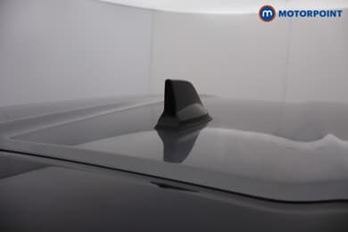 Nissan Juke N-Connecta Manual Petrol SUV - Stock Number (1672626) - 4th supplementary image