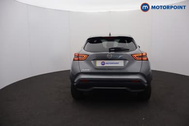 Nissan Juke N-Connecta Manual Petrol SUV - Stock Number (1672626) - 1st supplementary image