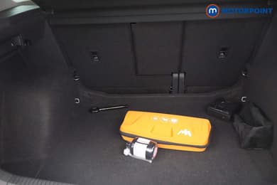 Volkswagen Tiguan Life Manual Diesel SUV - Stock Number (1658353) - 5th supplementary image
