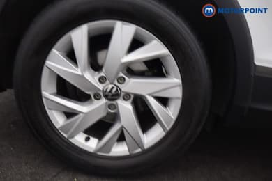 Volkswagen Tiguan Life Manual Diesel SUV - Stock Number (1658353) - 28th supplementary image