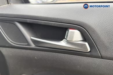Hyundai Tucson Se Nav Manual Petrol SUV - Stock Number (1664946) - 42nd supplementary image