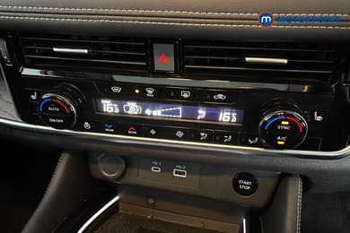 Nissan X-Trail Tekna Automatic Petrol-Electric Hybrid SUV - Stock Number (1666689) - 12th supplementary image