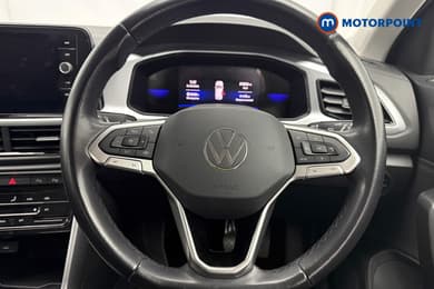 Volkswagen T-Roc Life Manual Petrol SUV - Stock Number (1666975) - 4th supplementary image