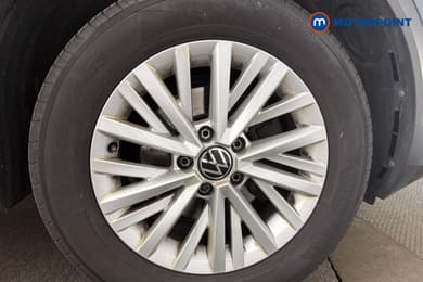Volkswagen T-Roc Life Manual Petrol SUV - Stock Number (1666975) - 10th supplementary image