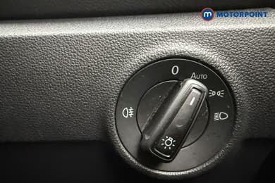 Volkswagen T-Roc Life Manual Petrol SUV - Stock Number (1666975) - 16th supplementary image