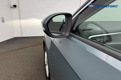Volkswagen T-Roc Life Manual Petrol SUV - Stock Number (1666975) - 28th supplementary image