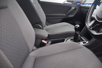 Volkswagen Tiguan Match Manual Petrol SUV - Stock Number (1668774) - 13th supplementary image