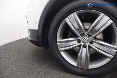 Volkswagen Tiguan Match Manual Petrol SUV - Stock Number (1668774) - 26th supplementary image