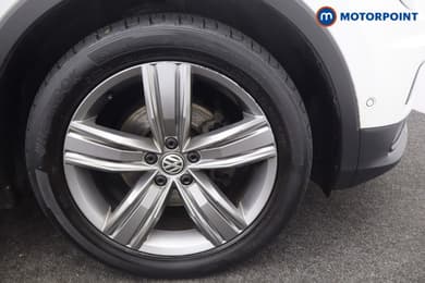 Volkswagen Tiguan Match Manual Petrol SUV - Stock Number (1668774) - 27th supplementary image