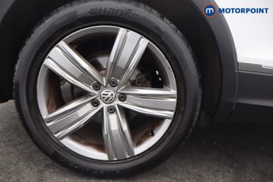 Volkswagen Tiguan Match Manual Petrol SUV - Stock Number (1668774) - 28th supplementary image
