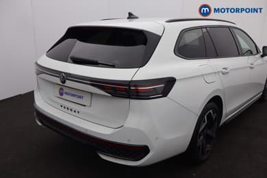 Volkswagen Passat R-Line Automatic Petrol Plug-In Hybrid Estate - Stock Number (1669032) - 2nd supplementary image