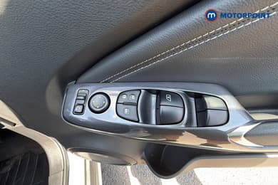 Nissan Juke N-Connecta Automatic Petrol SUV - Stock Number (1669304) - 3rd supplementary image