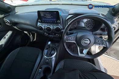 Nissan Juke N-Connecta Automatic Petrol SUV - Stock Number (1669304) - 4th supplementary image