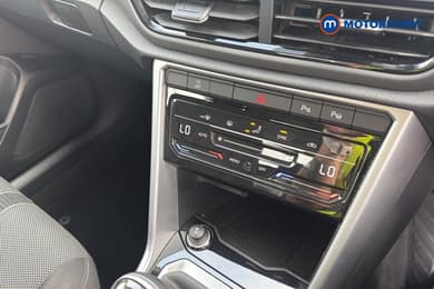 Volkswagen T-Roc Life Manual Petrol SUV - Stock Number (1669580) - 12th supplementary image