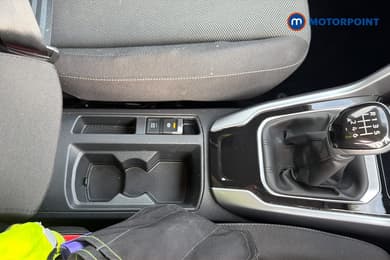 Volkswagen T-Roc Life Manual Petrol SUV - Stock Number (1669580) - 16th supplementary image