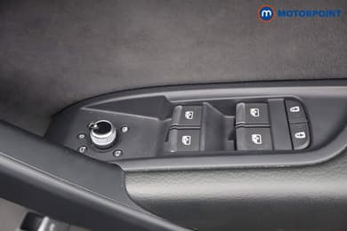 Audi Q5 S Line Automatic Petrol SUV - Stock Number (1670333) - 11th supplementary image