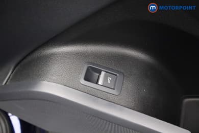 Audi Q5 S Line Automatic Petrol SUV - Stock Number (1670333) - 12th supplementary image