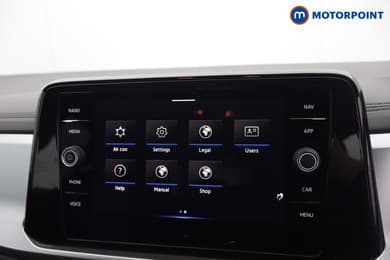 Volkswagen T-Roc Life Manual Petrol SUV - Stock Number (1670803) - 18th supplementary image
