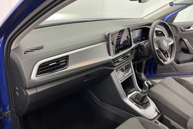 Volkswagen T-Roc Life Manual Petrol SUV - Stock Number (1671801) - 9th supplementary image