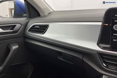 Volkswagen T-Roc Life Manual Petrol SUV - Stock Number (1671801) - 17th supplementary image