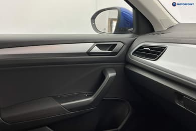 Volkswagen T-Roc Life Manual Petrol SUV - Stock Number (1671801) - 18th supplementary image