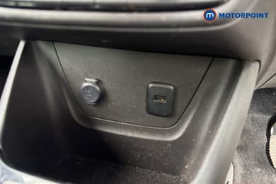 Vauxhall Crossland Design Manual Petrol SUV - Stock Number (1672179) - 17th supplementary image